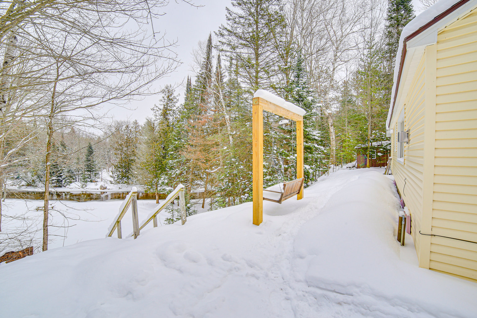 Manistique Vacation Rental