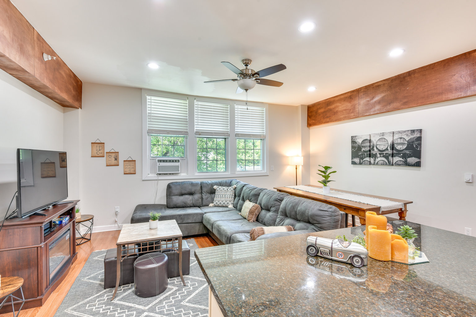 Shorewood-Tower Hills-Harbert Vacation Rental