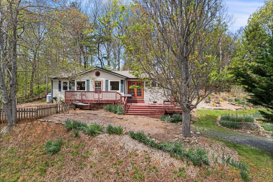 Weaverville Vacation Rental