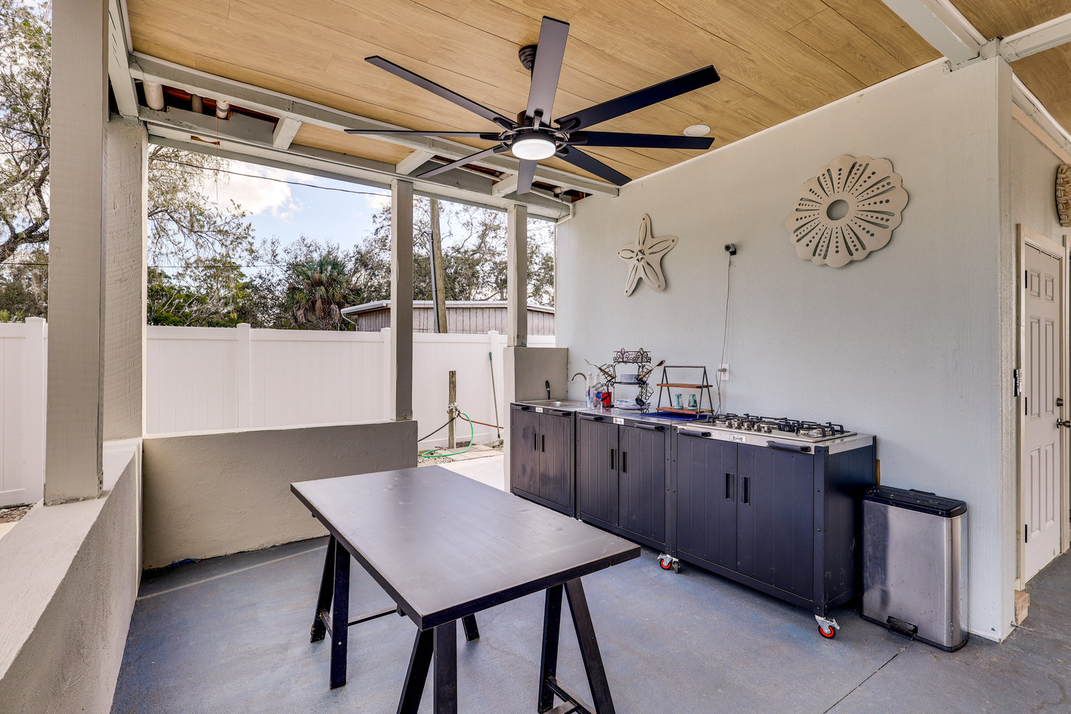 Ruskin Vacation Rental