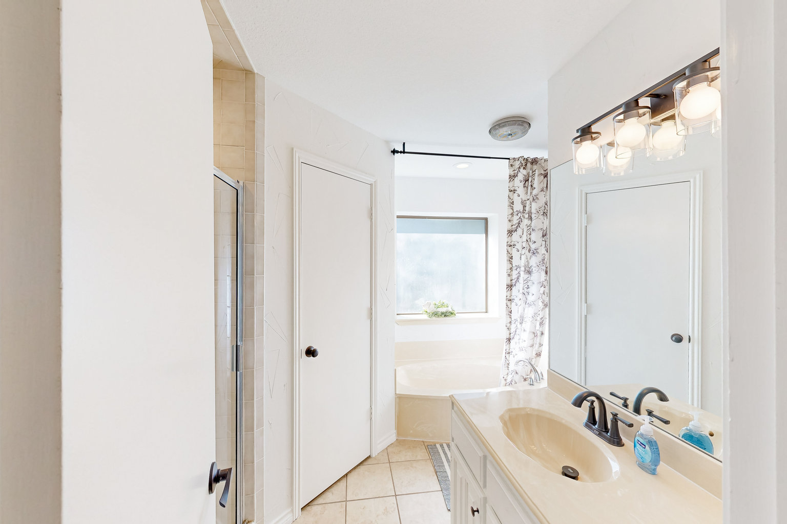 Azle Vacation Rental