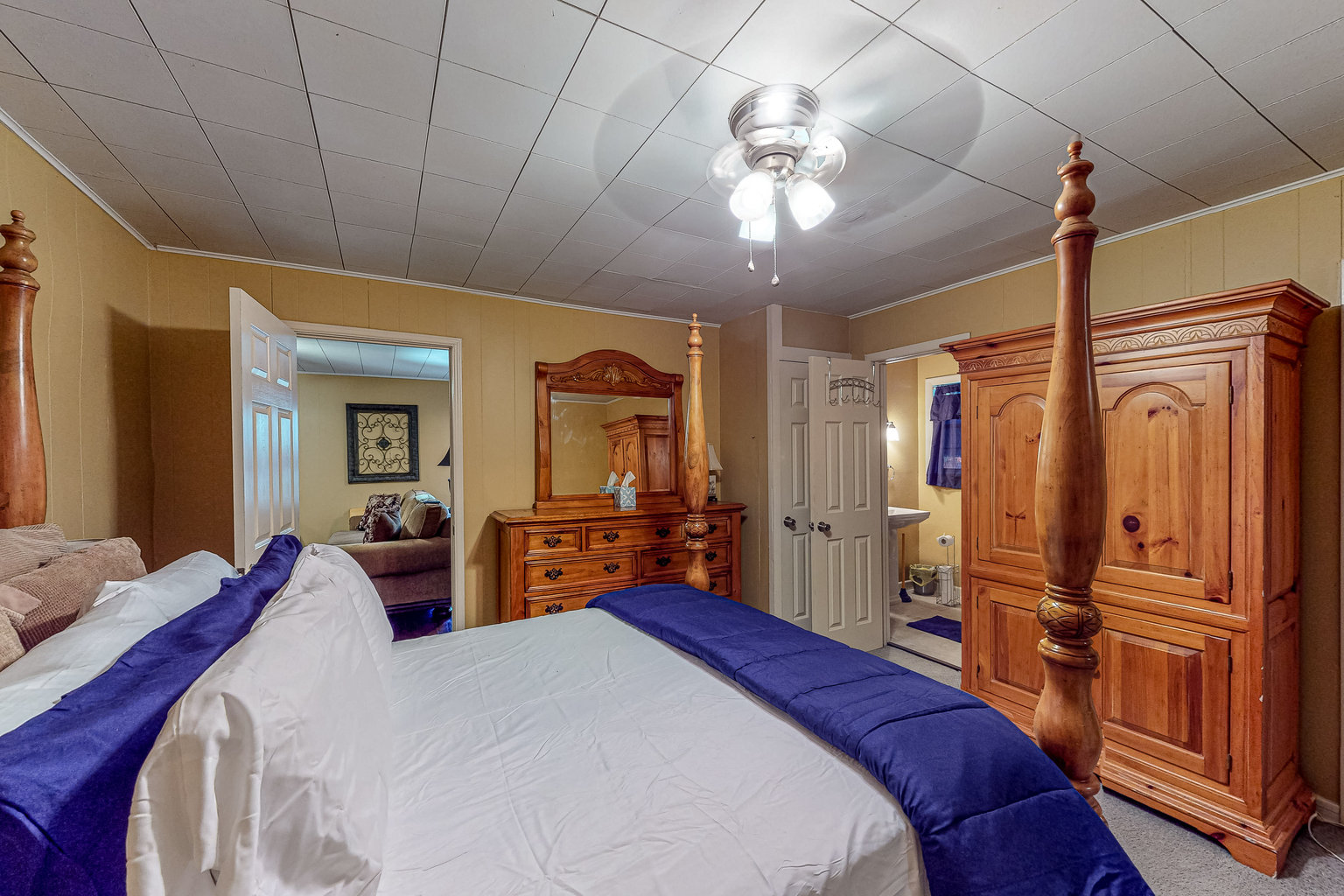 Avinger Vacation Rental