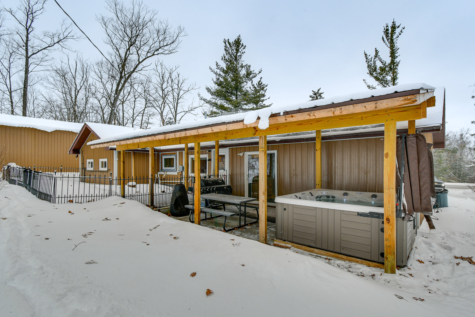 Roscommon Vacation Rental