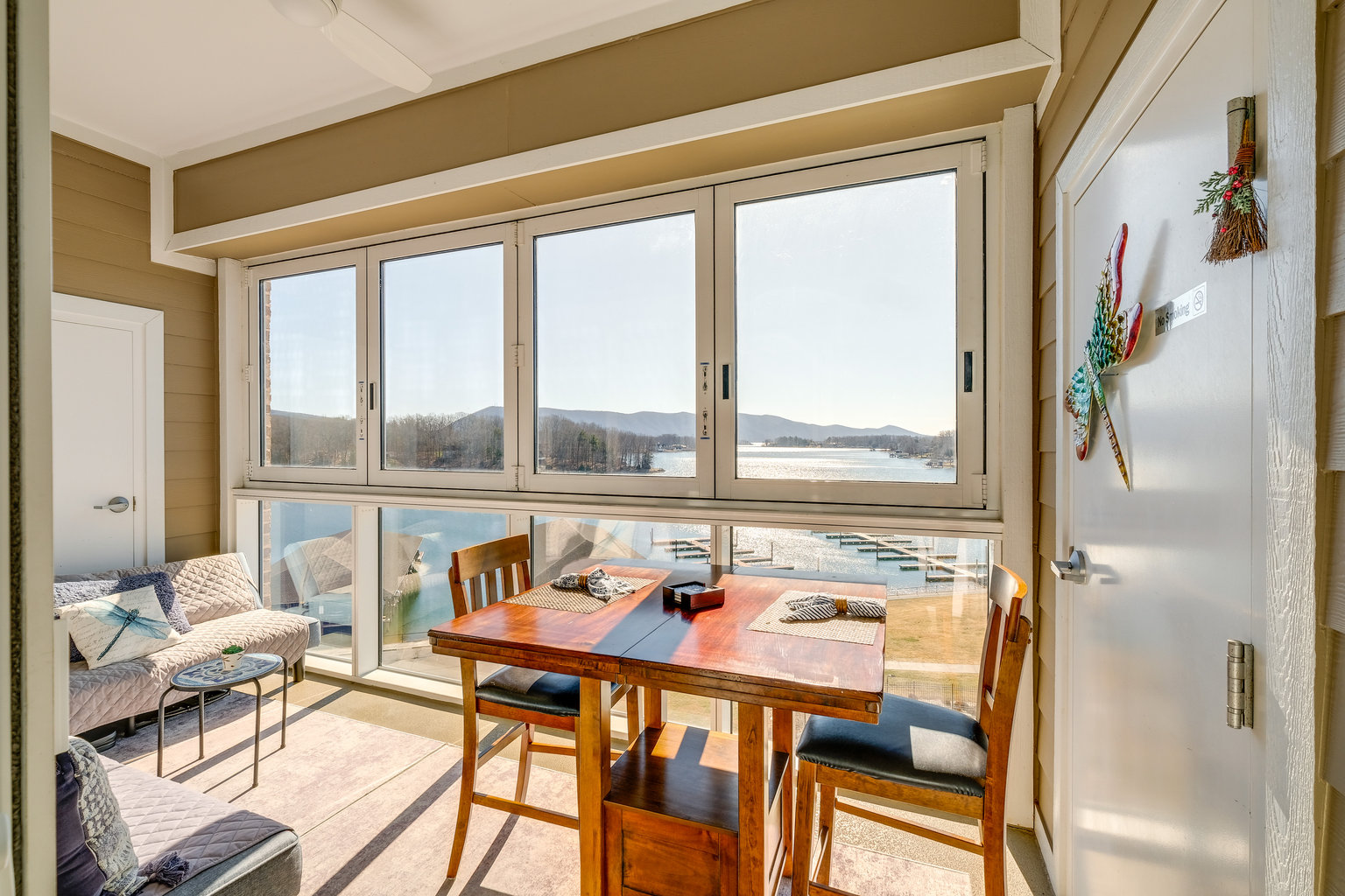 Huddleston Vacation Rental