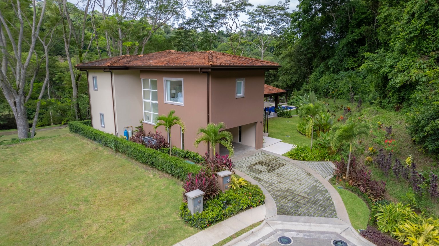 Playa Herradura Vacation Rental