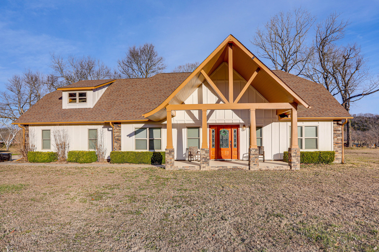 Flippin Vacation Rental