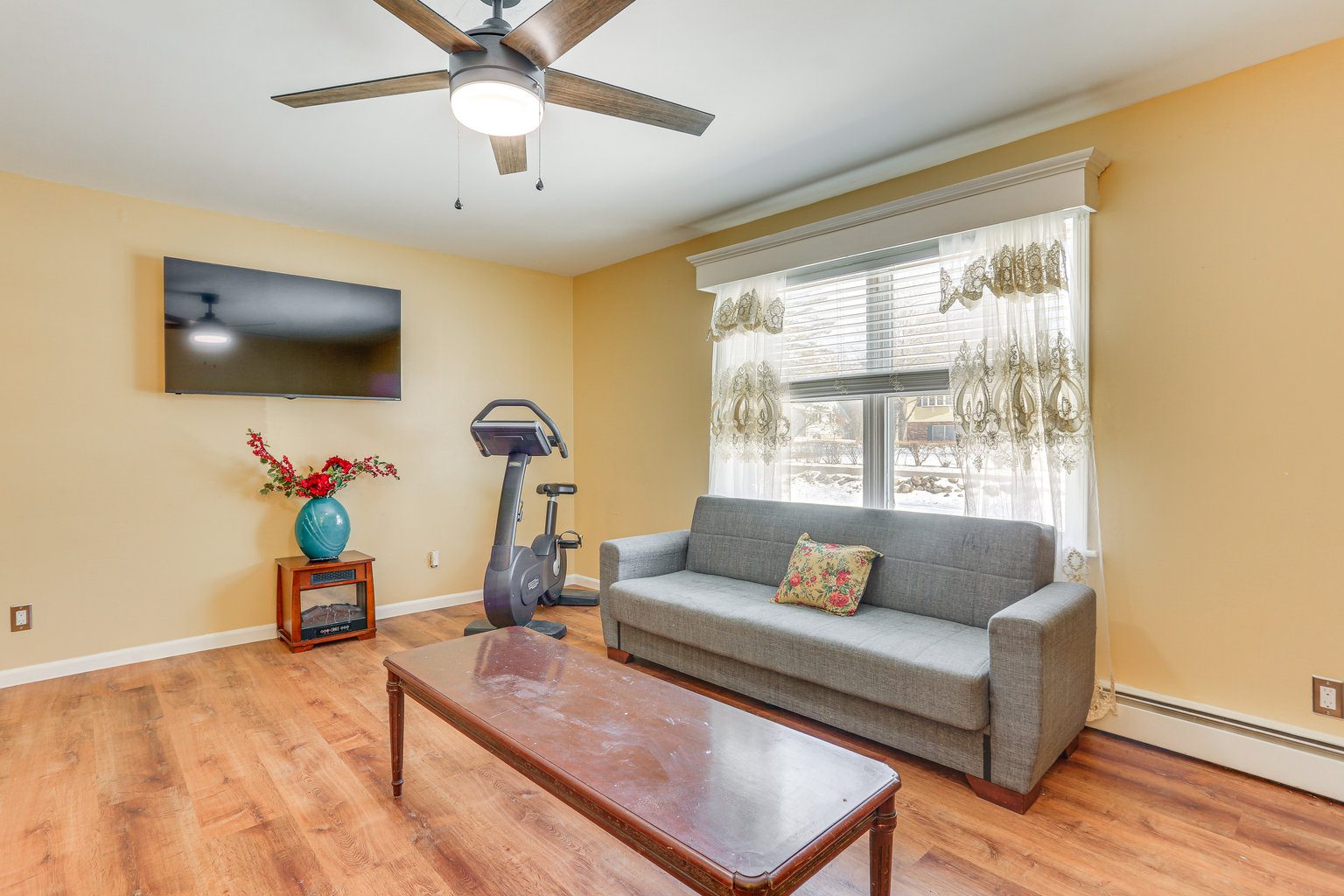 Newburgh Vacation Rental