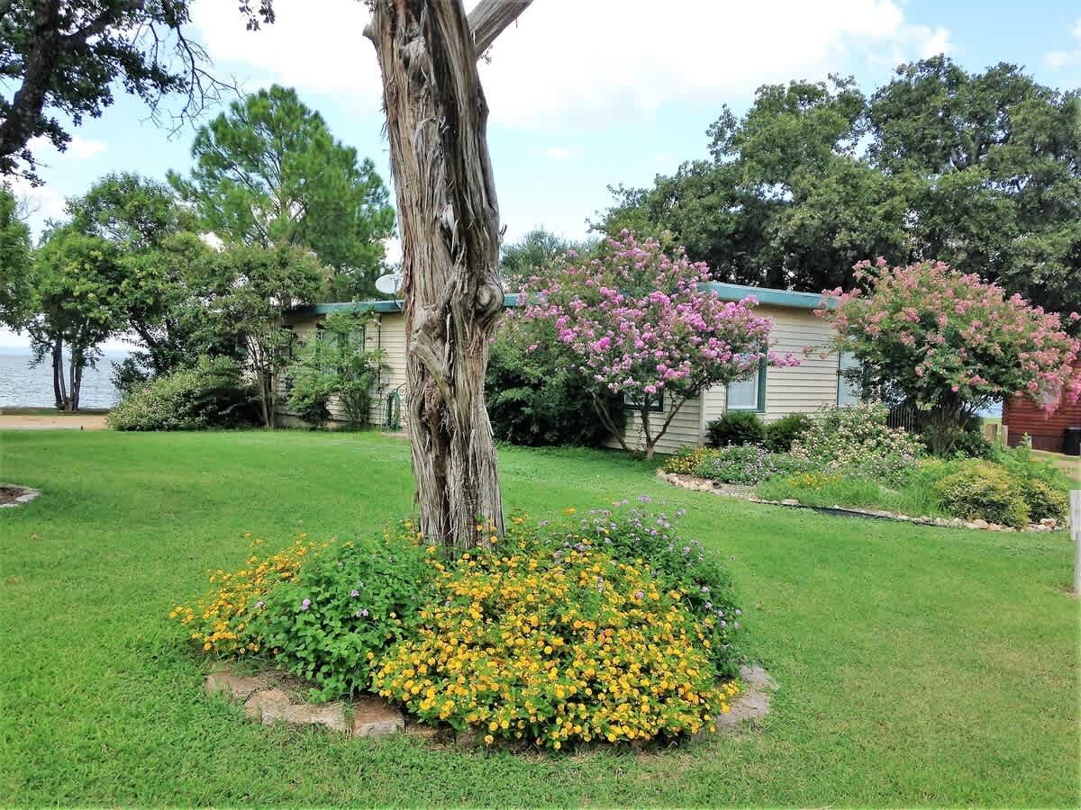 Buchanan Dam Vacation Rental