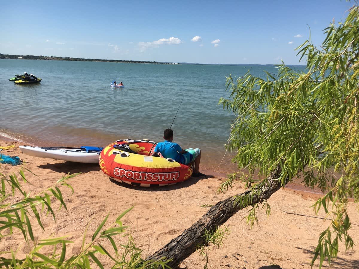 Buchanan Dam Vacation Rental