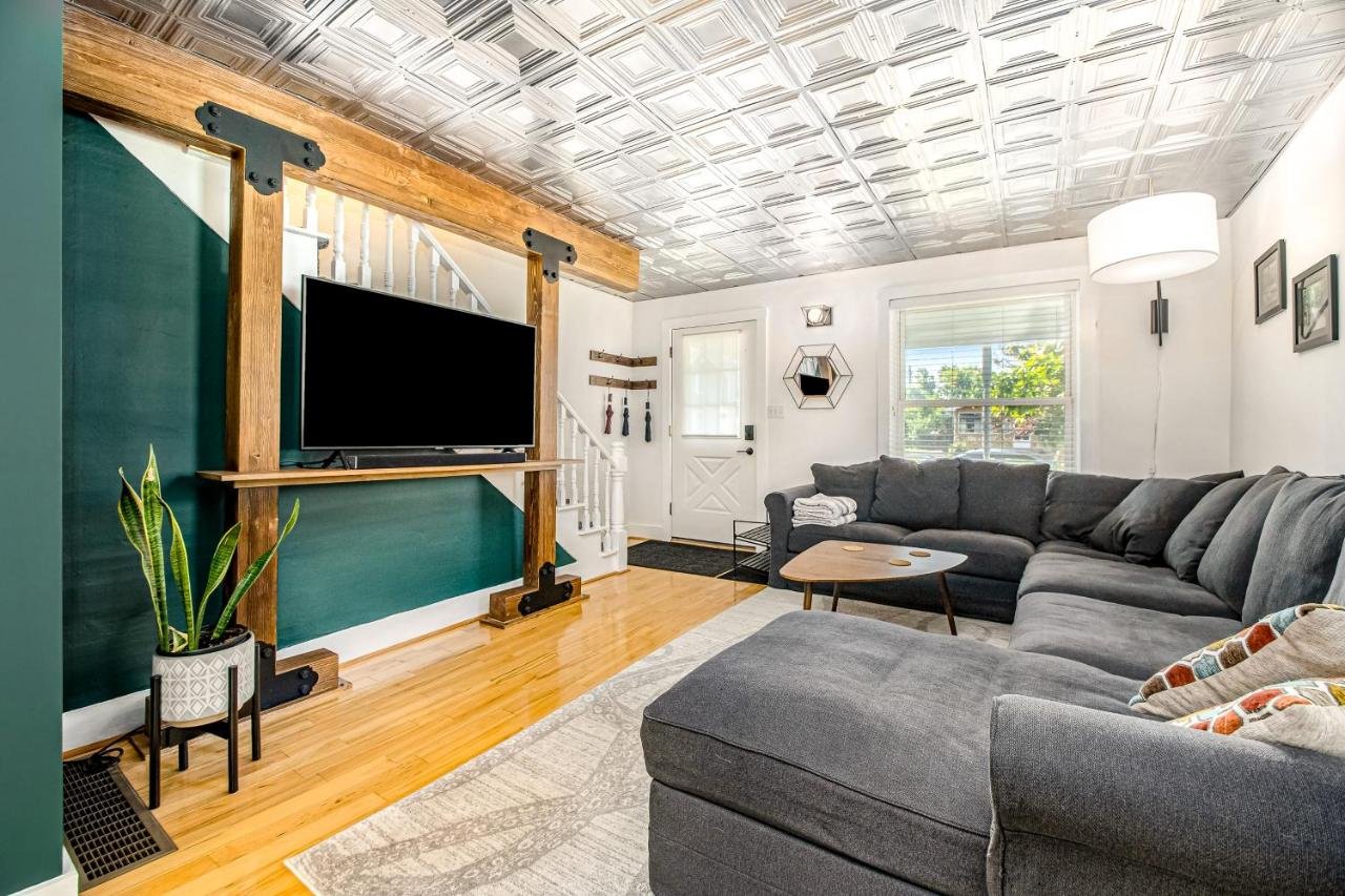 Three Oaks Vacation Rental