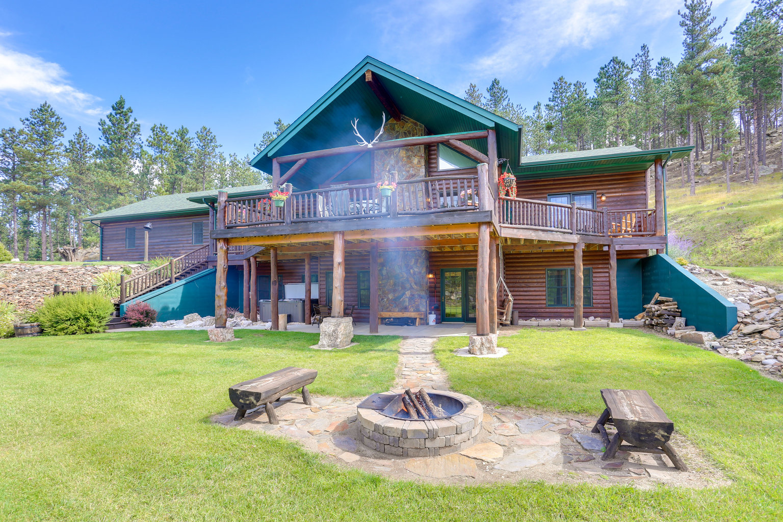 Custer Vacation Rental