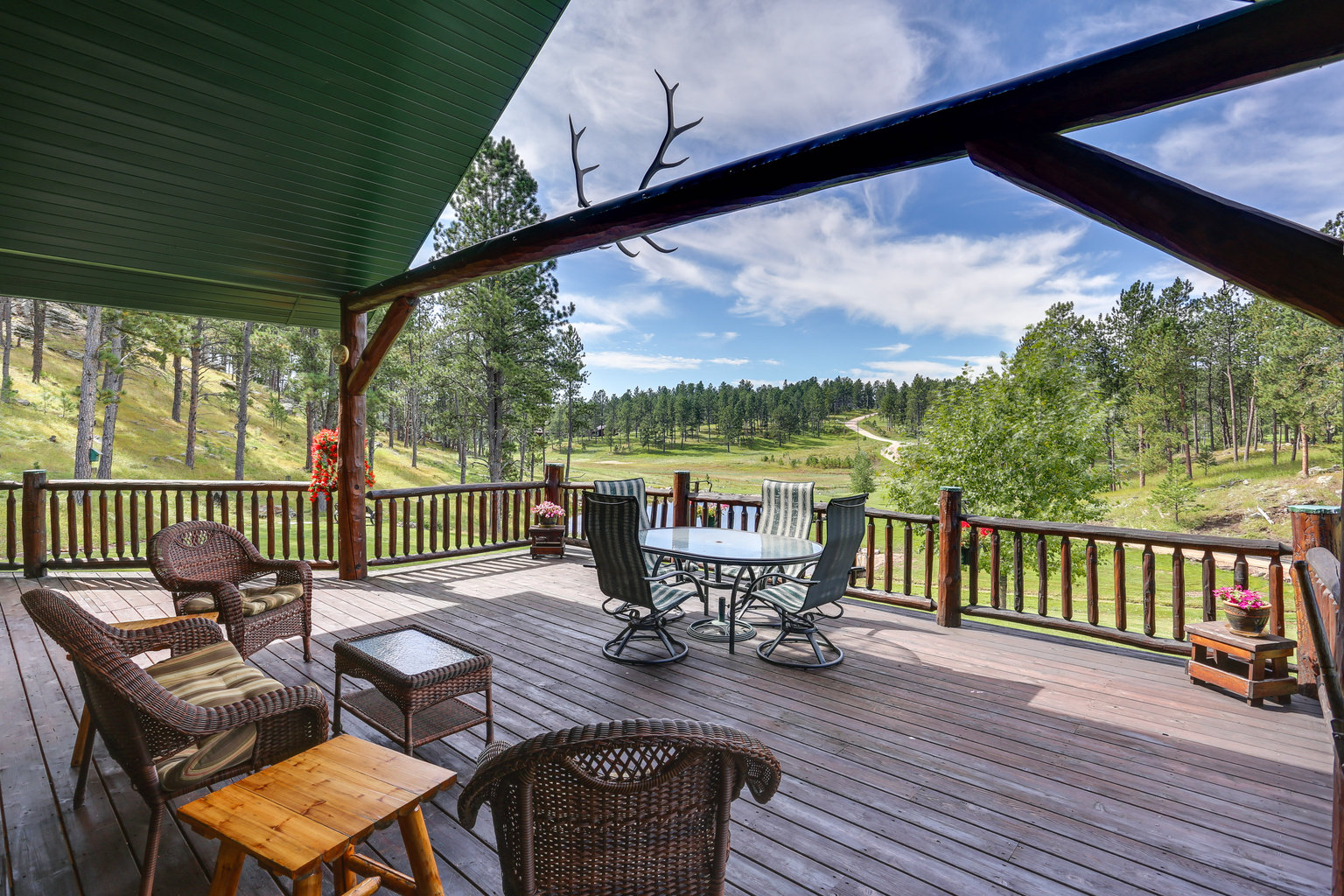 Custer Vacation Rental