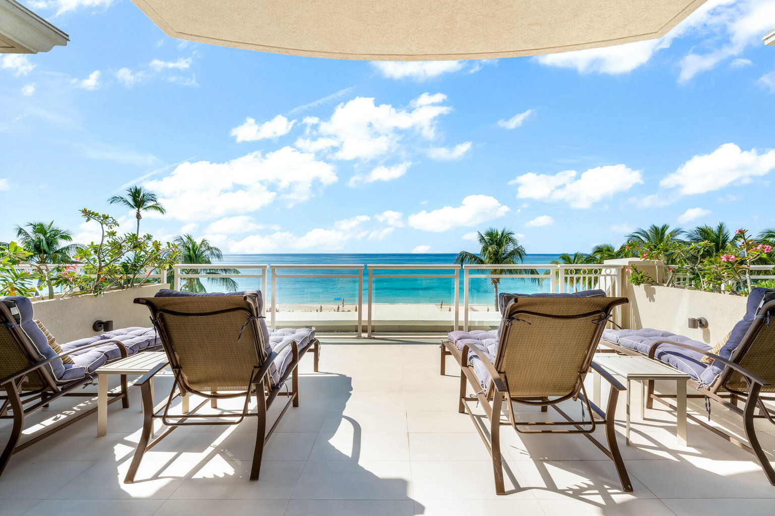 Seven Mile Beach Vacation Rental