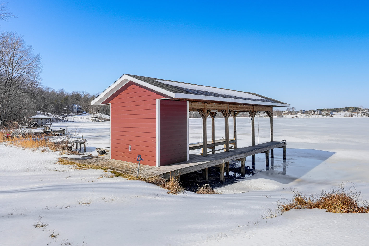 Louisa Vacation Rental