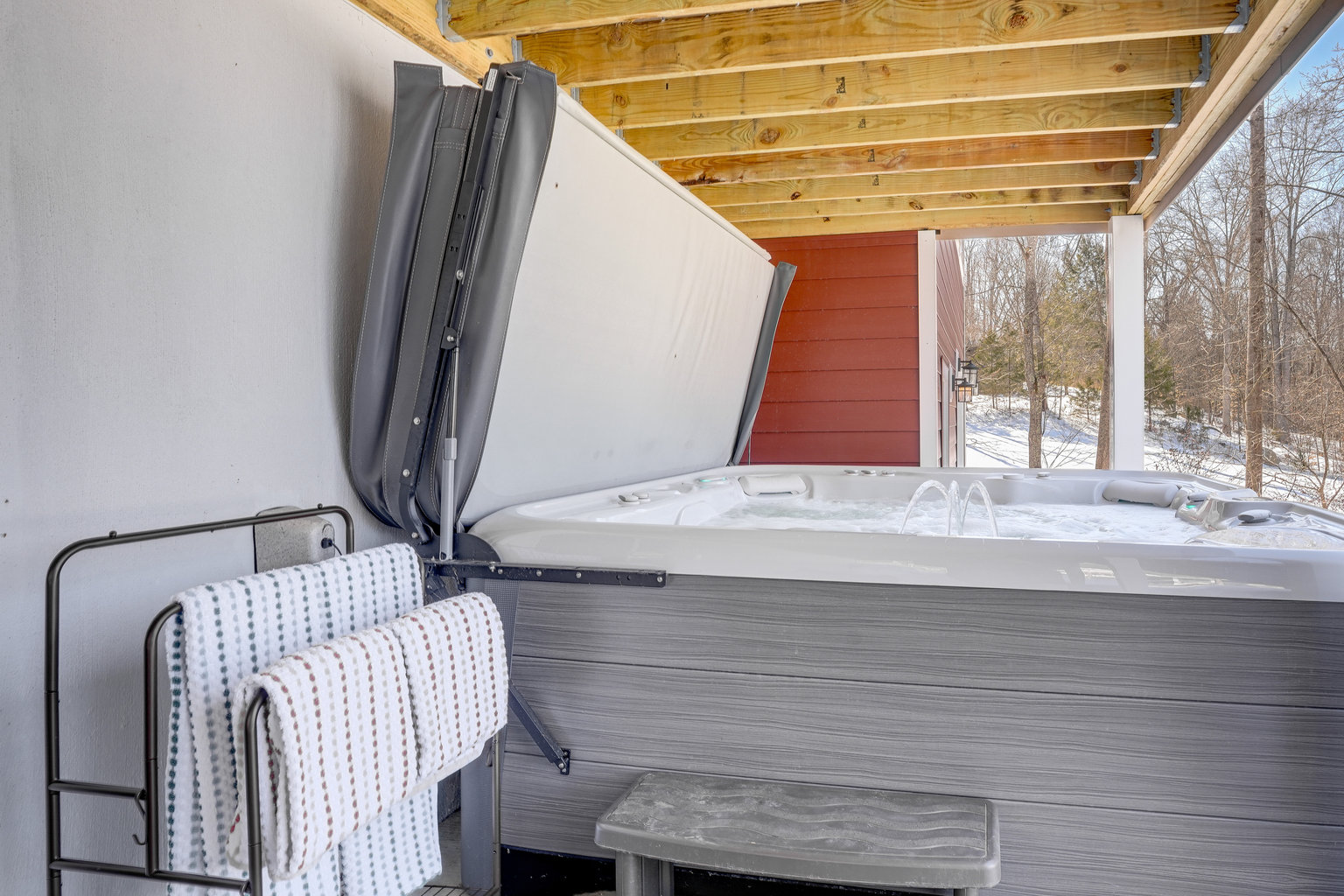 Louisa Vacation Rental