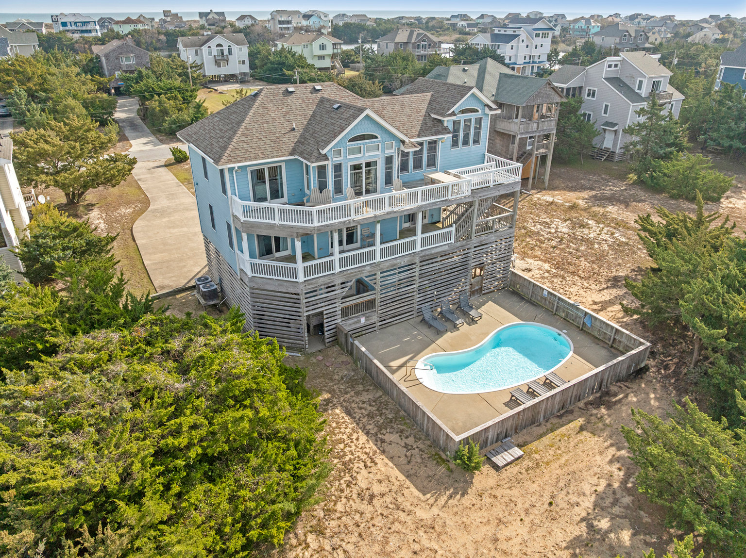 Waves Vacation Rental