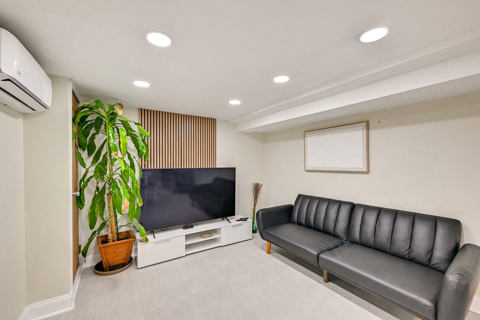 Elmont Vacation Rental
