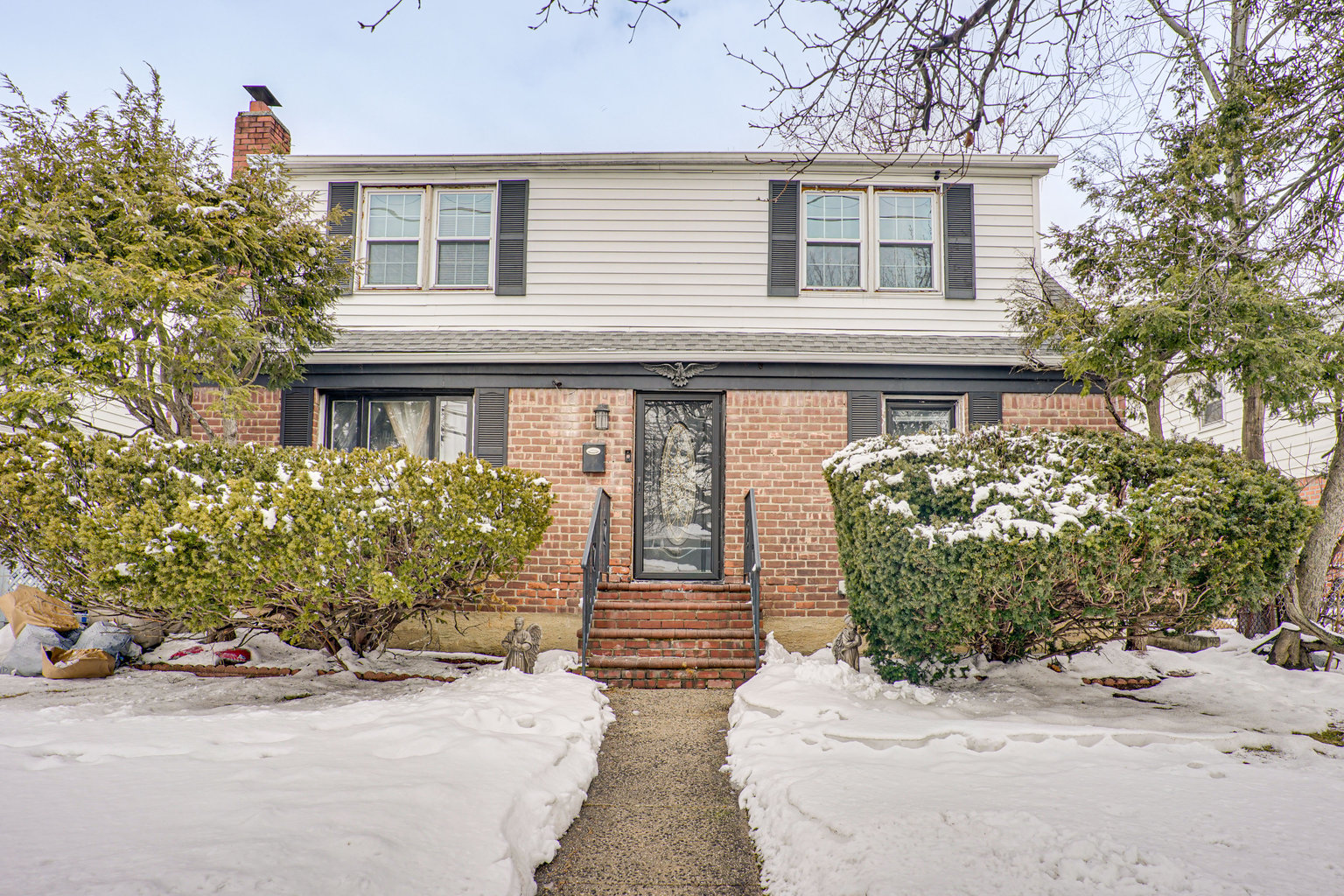 Elmont Vacation Rental