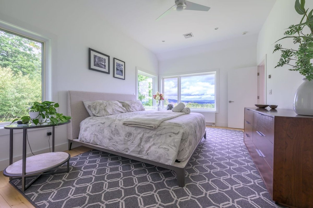 Hillsdale Vacation Rental