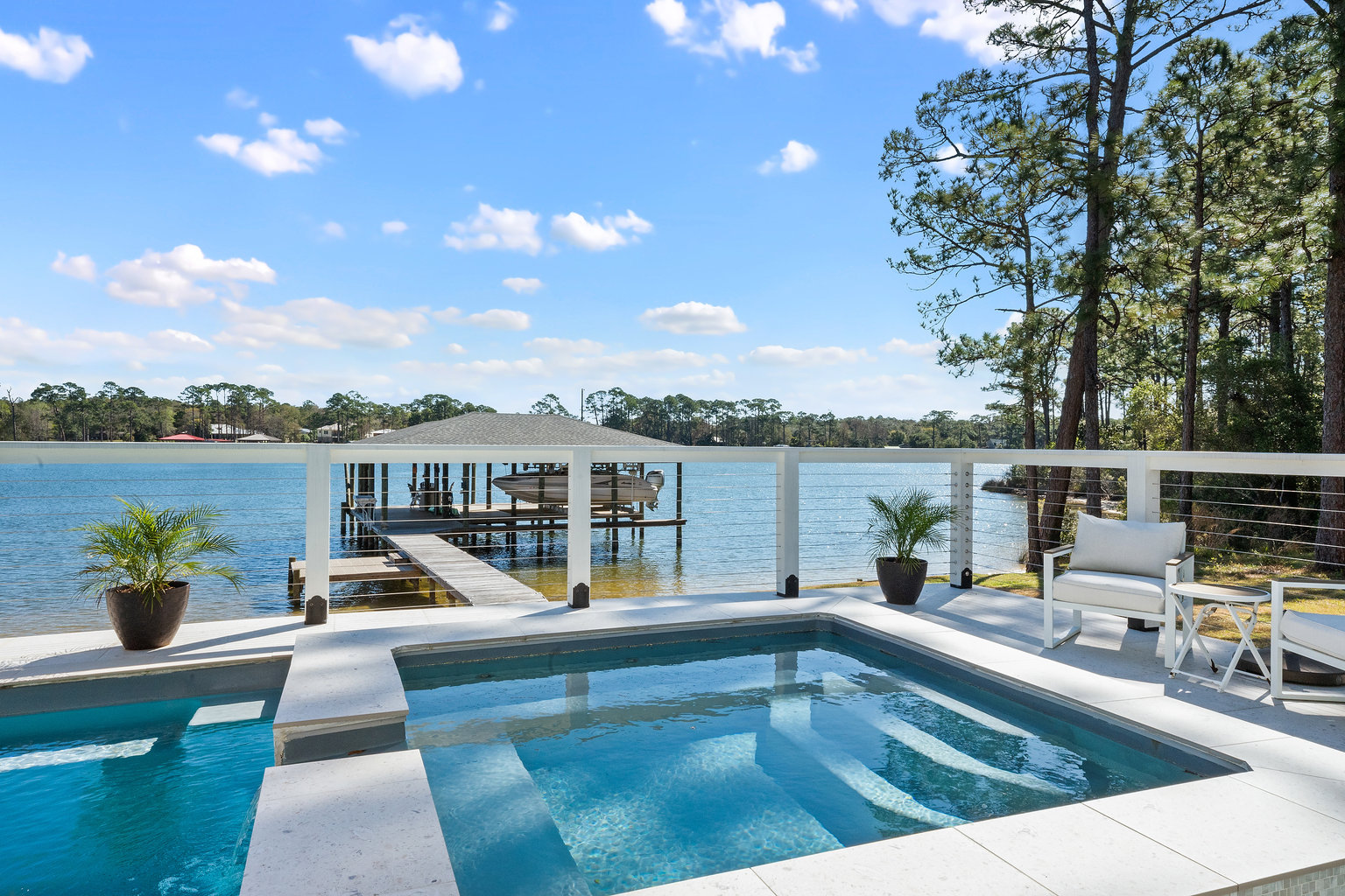 Elberta Vacation Rental