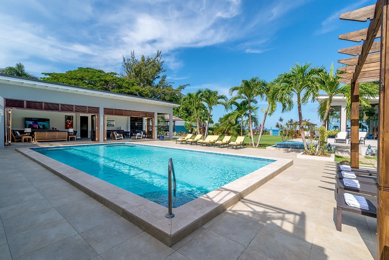 Runaway Bay Vacation Rental