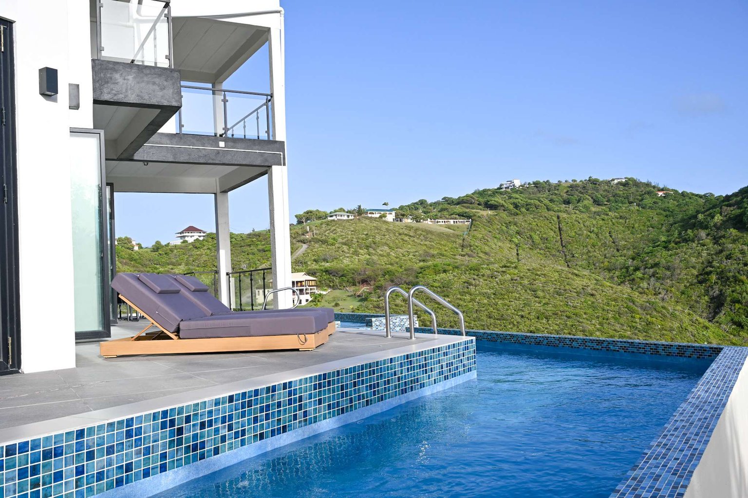 Cas-en-Bas Vacation Rental