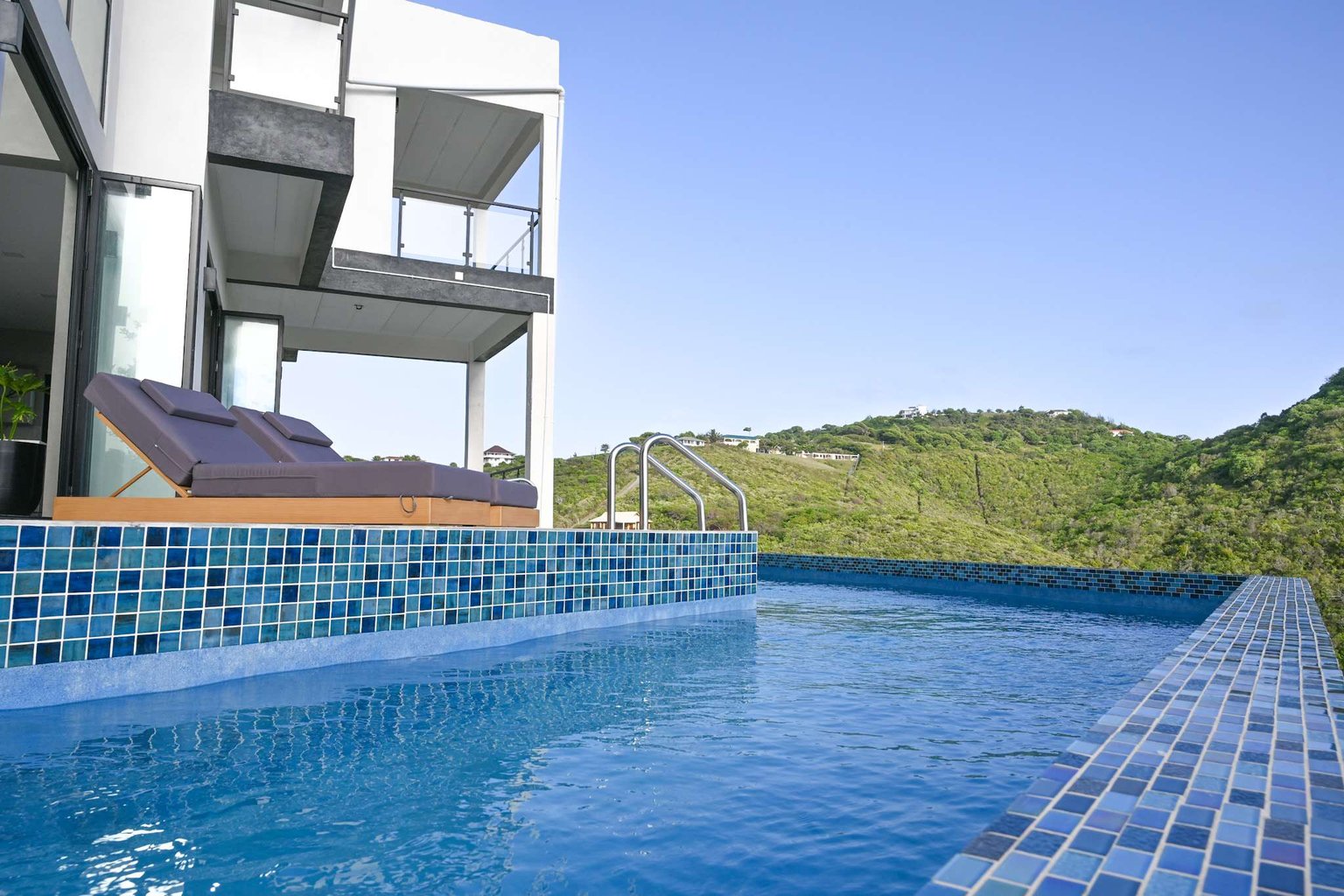 Cas-en-Bas Vacation Rental