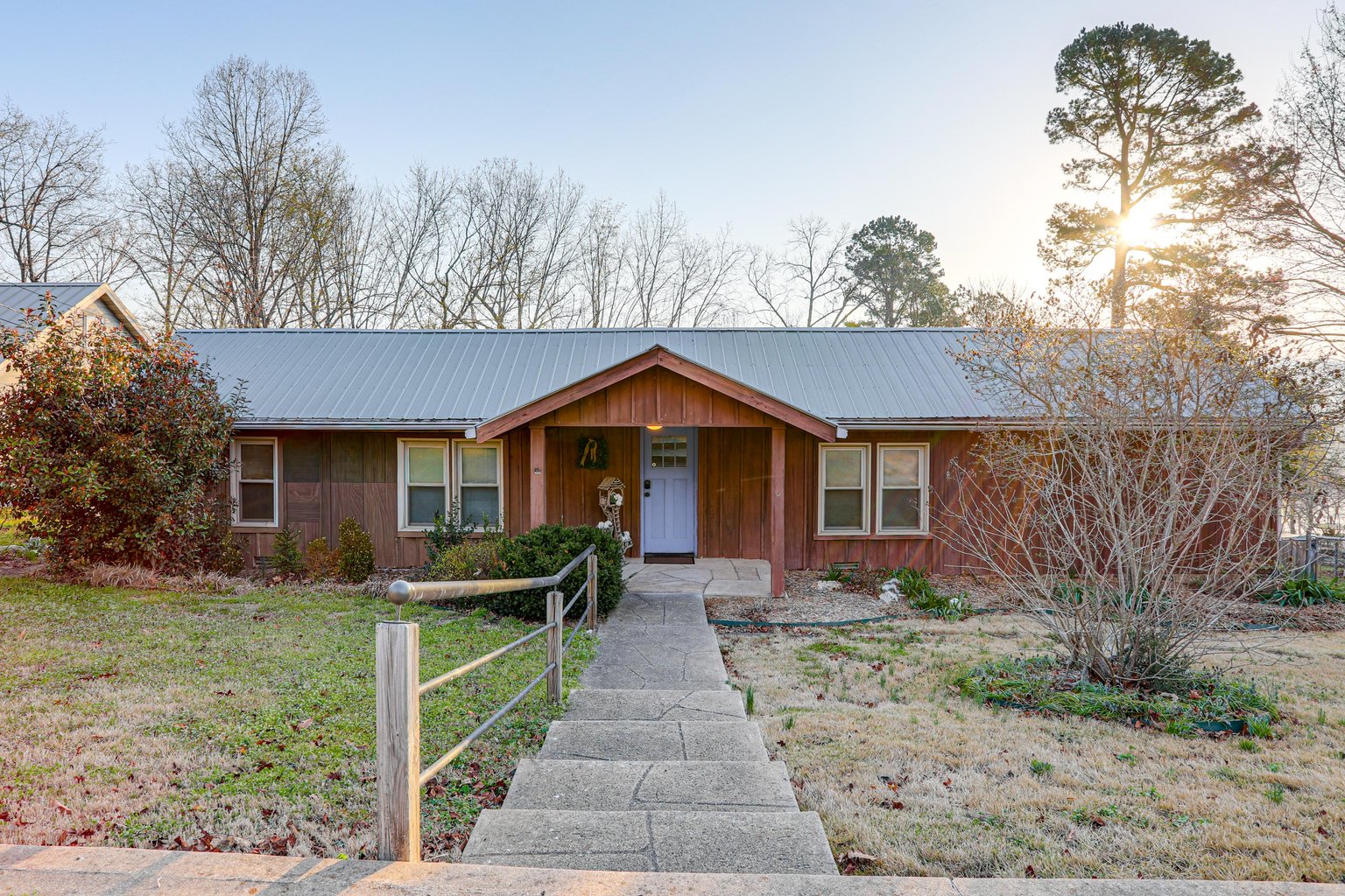 Mammoth Spring Vacation Rental