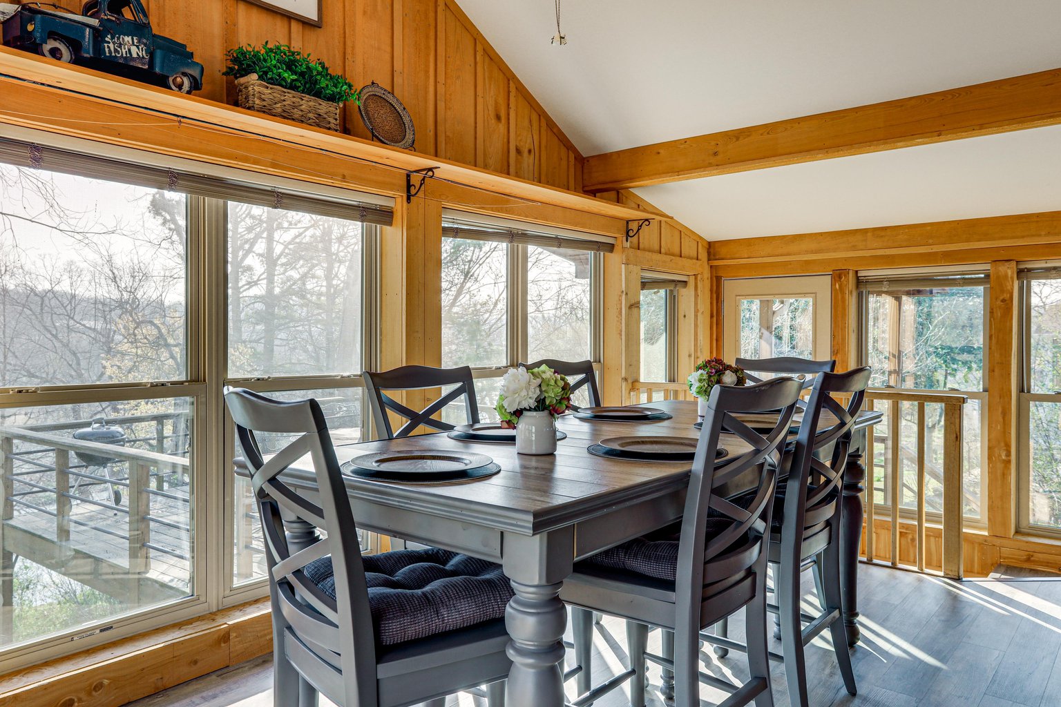 Mammoth Spring Vacation Rental