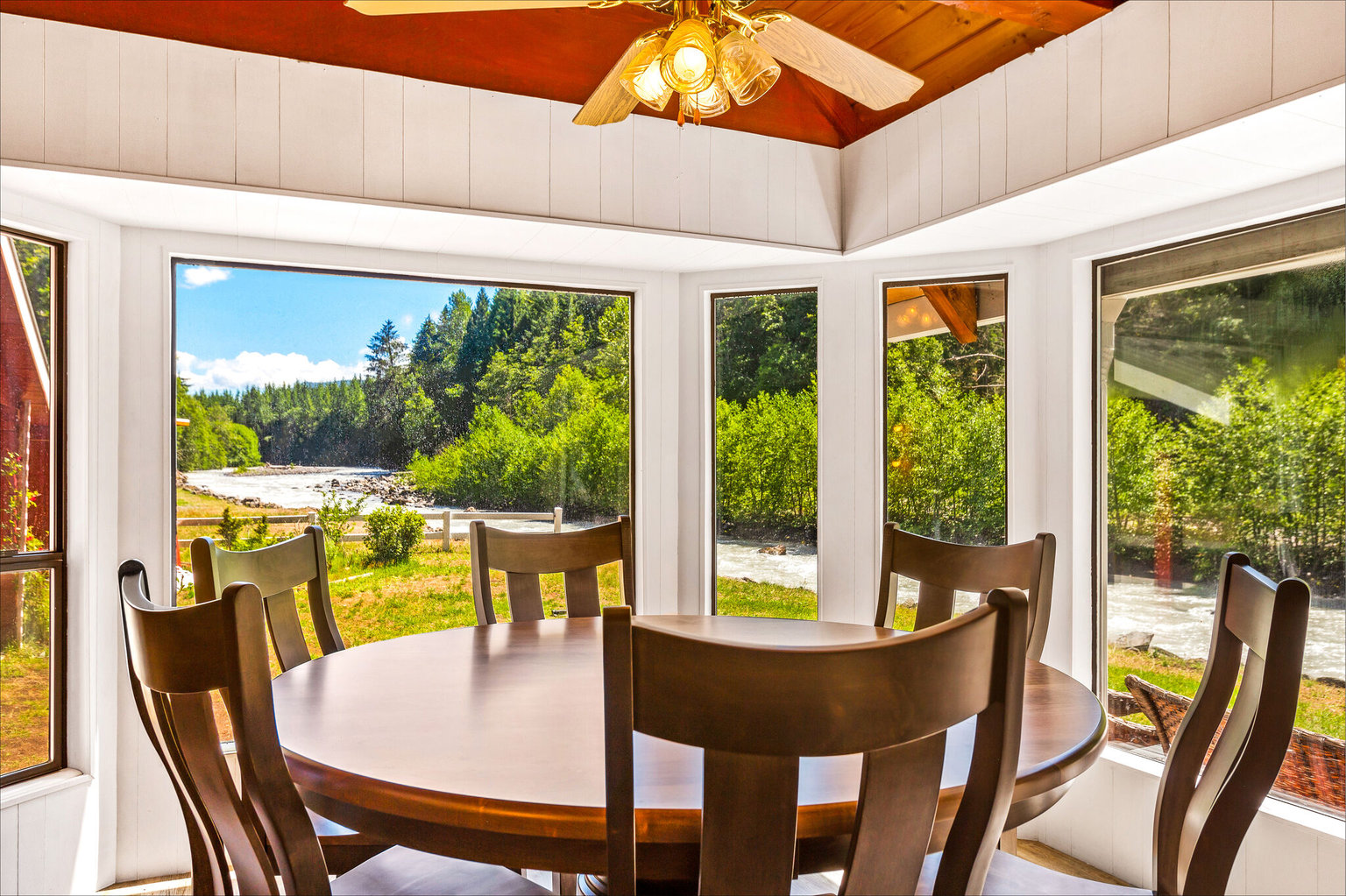 Enumclaw Vacation Rental