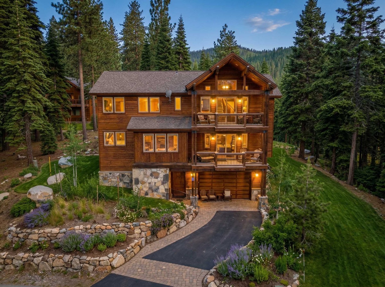 Tahoma Vacation Rental