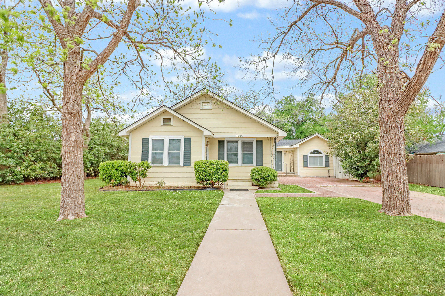 Elgin Vacation Rental