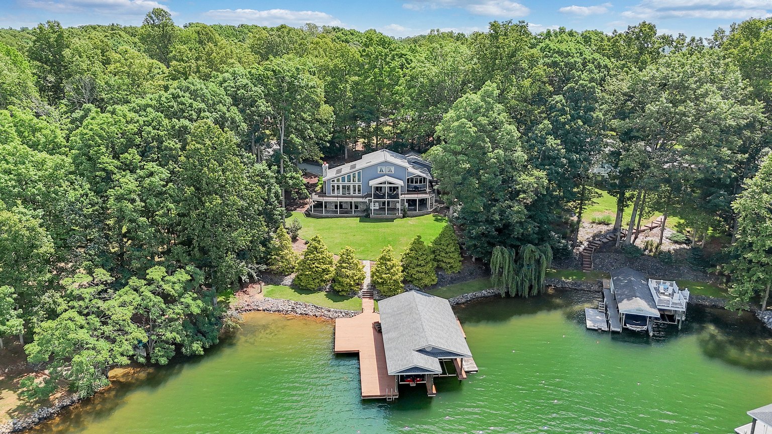 Moneta Vacation Rental