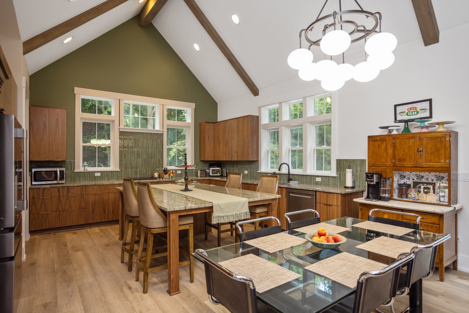 Harbert Vacation Rental