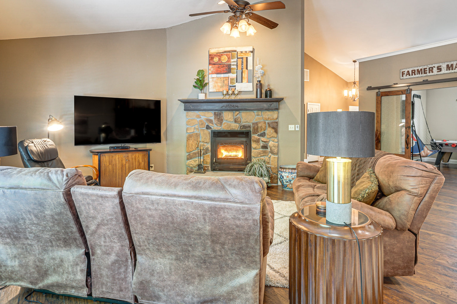 Eldon Vacation Rental