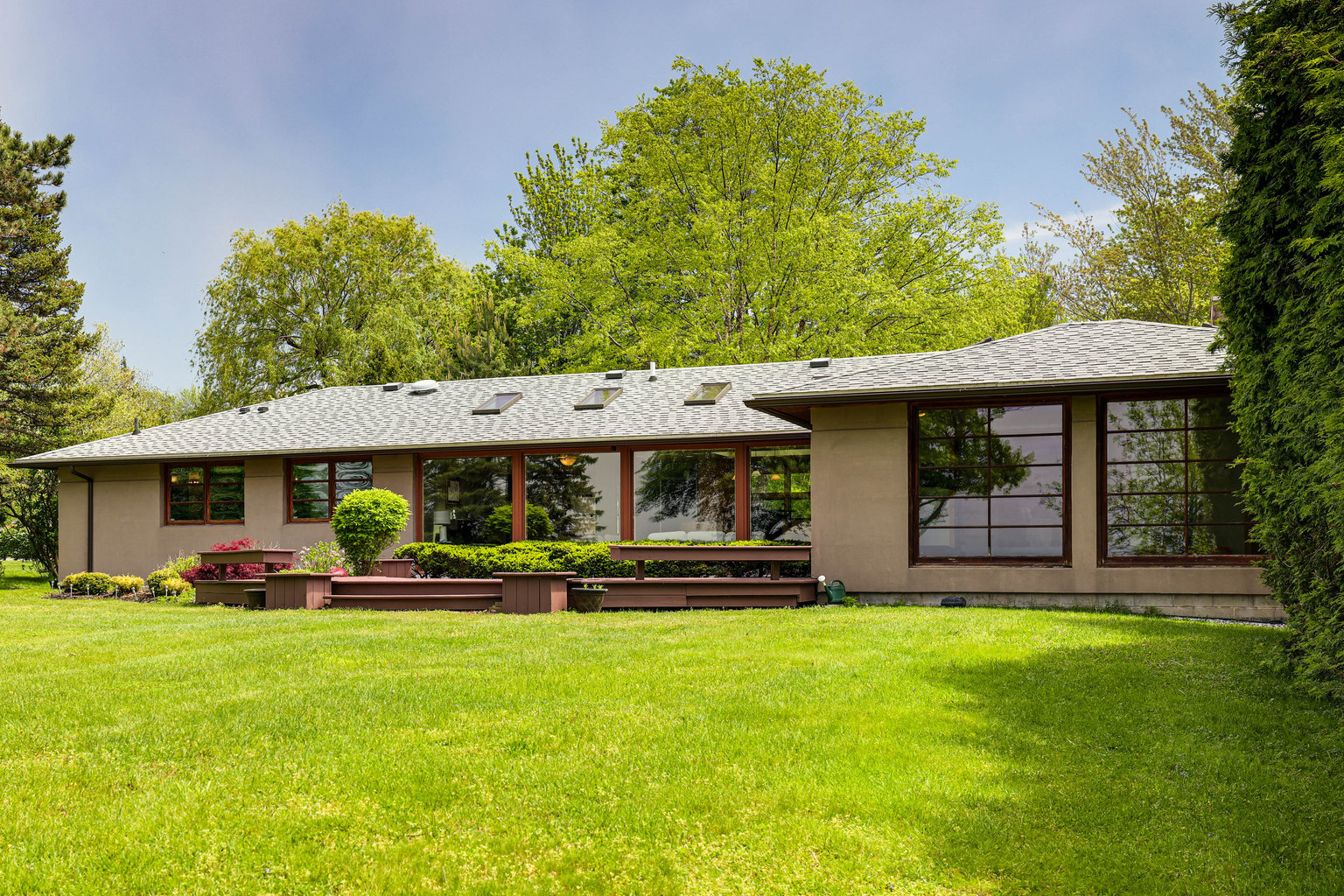 Lake View Vacation Rental