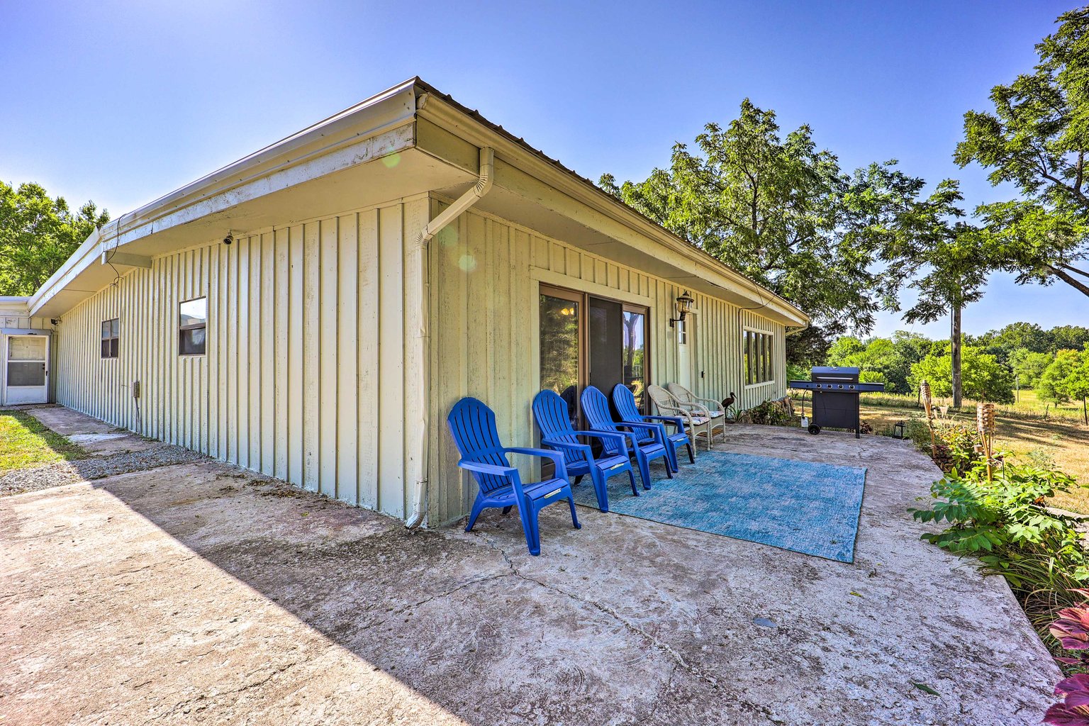 Grove Vacation Rental