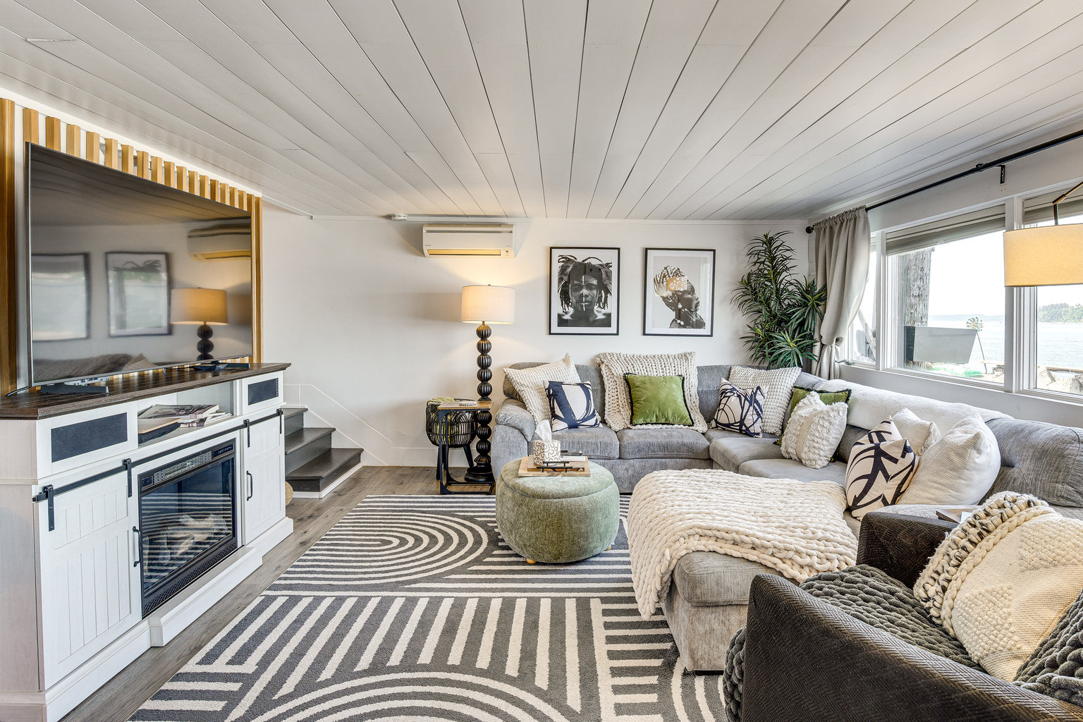 University Place Vacation Rental
