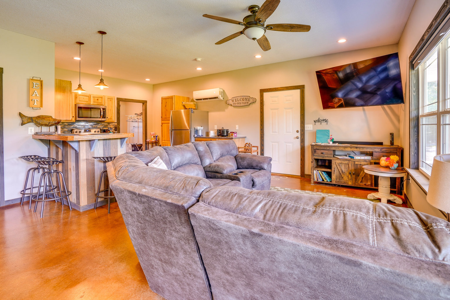 Grand Rivers Vacation Rental