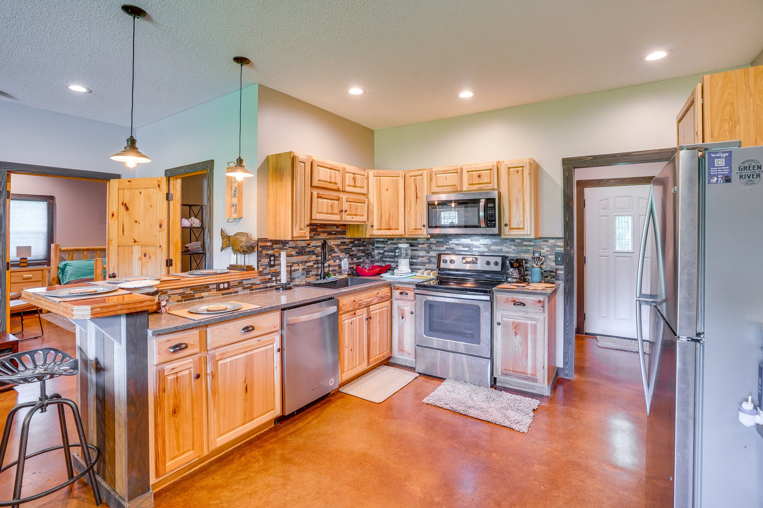Grand Rivers Vacation Rental