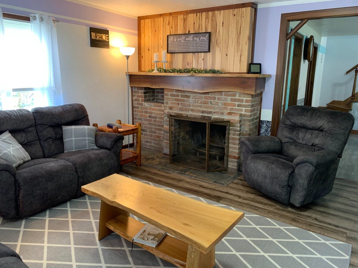 Flat Rock Vacation Rental