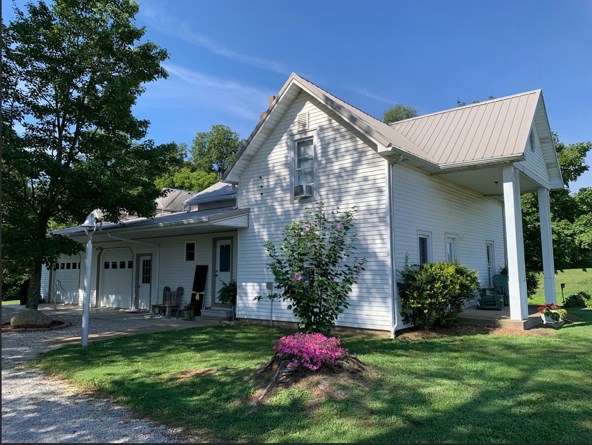 Flat Rock Vacation Rental