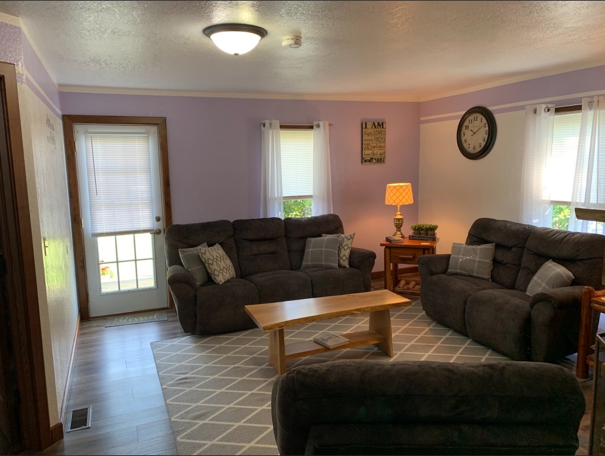 Flat Rock Vacation Rental