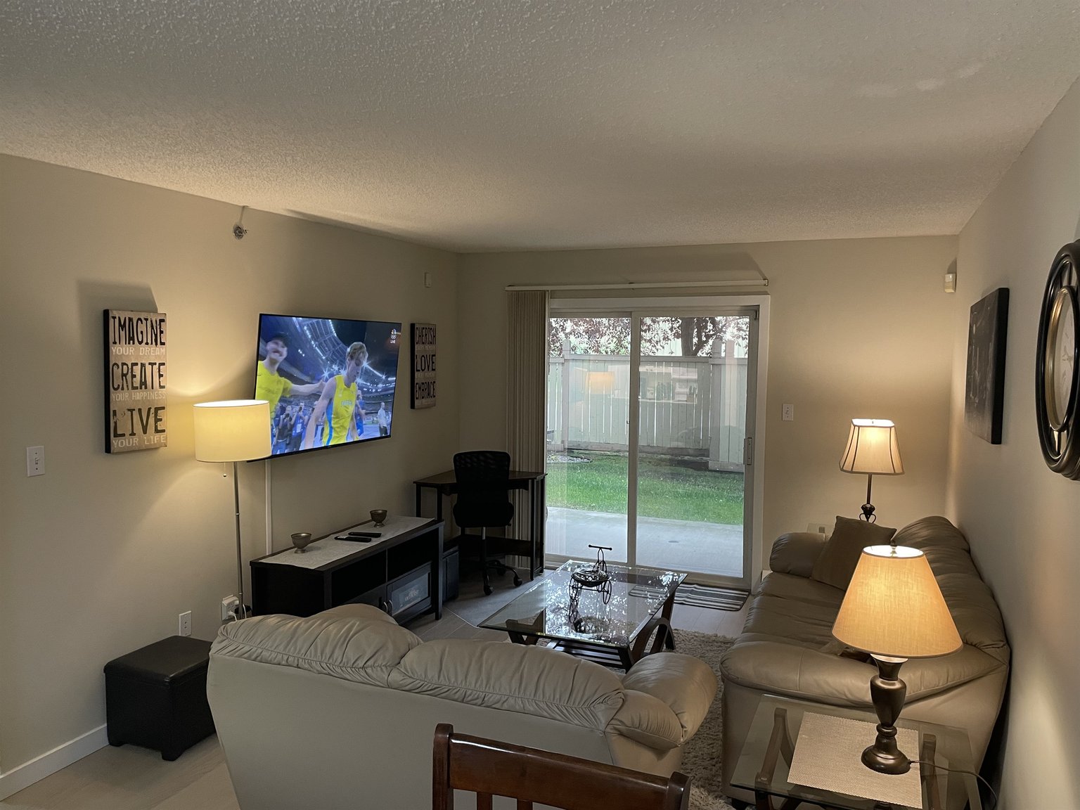 EDMONTON Vacation Rental