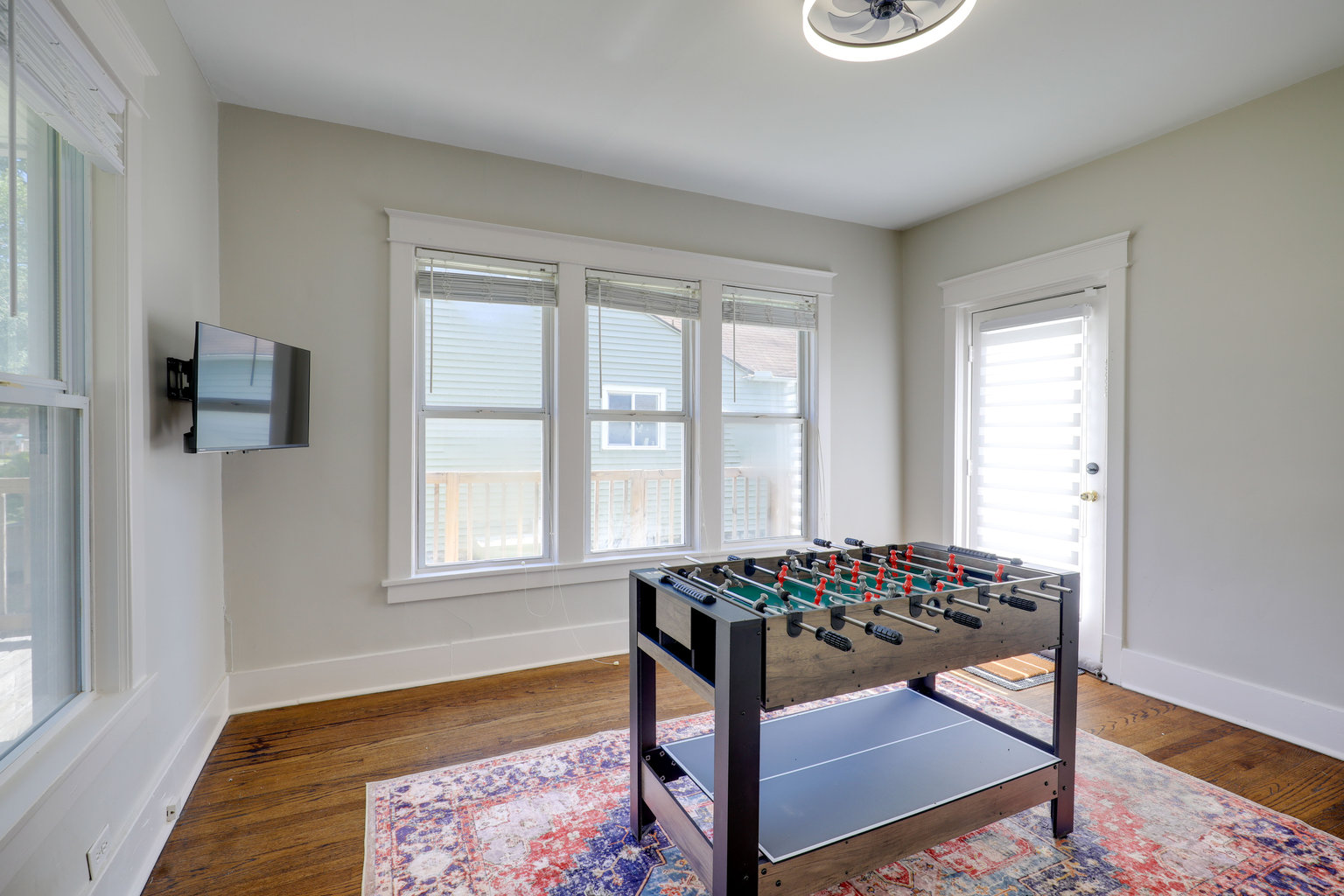 Lee's Summit Vacation Rental