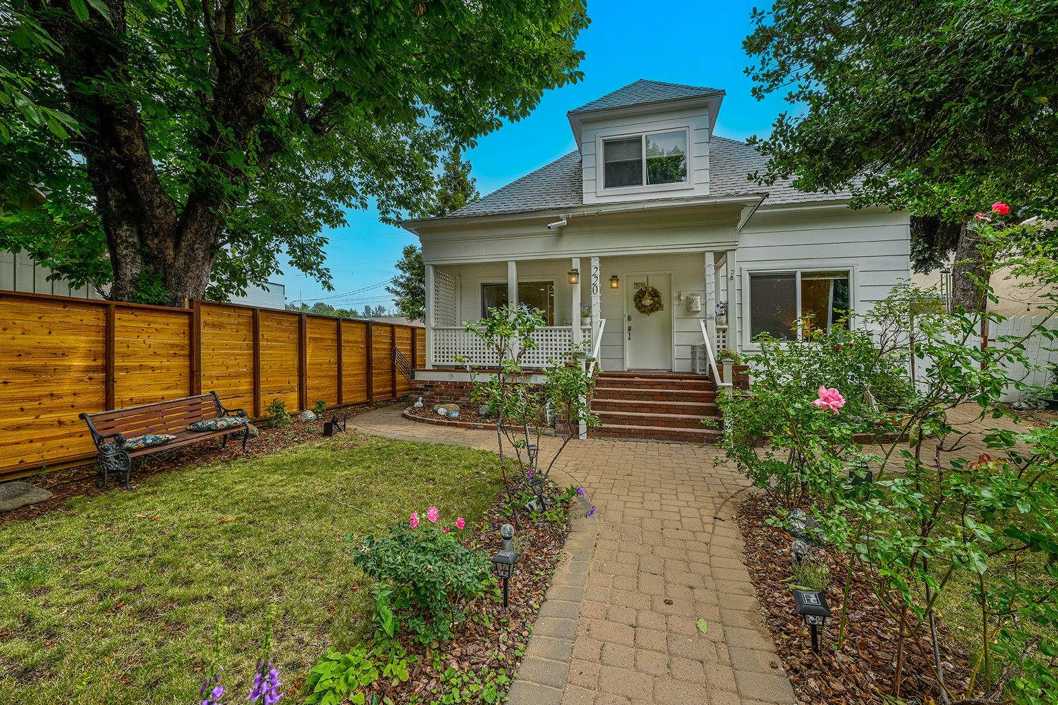 Mount Shasta Vacation Rental