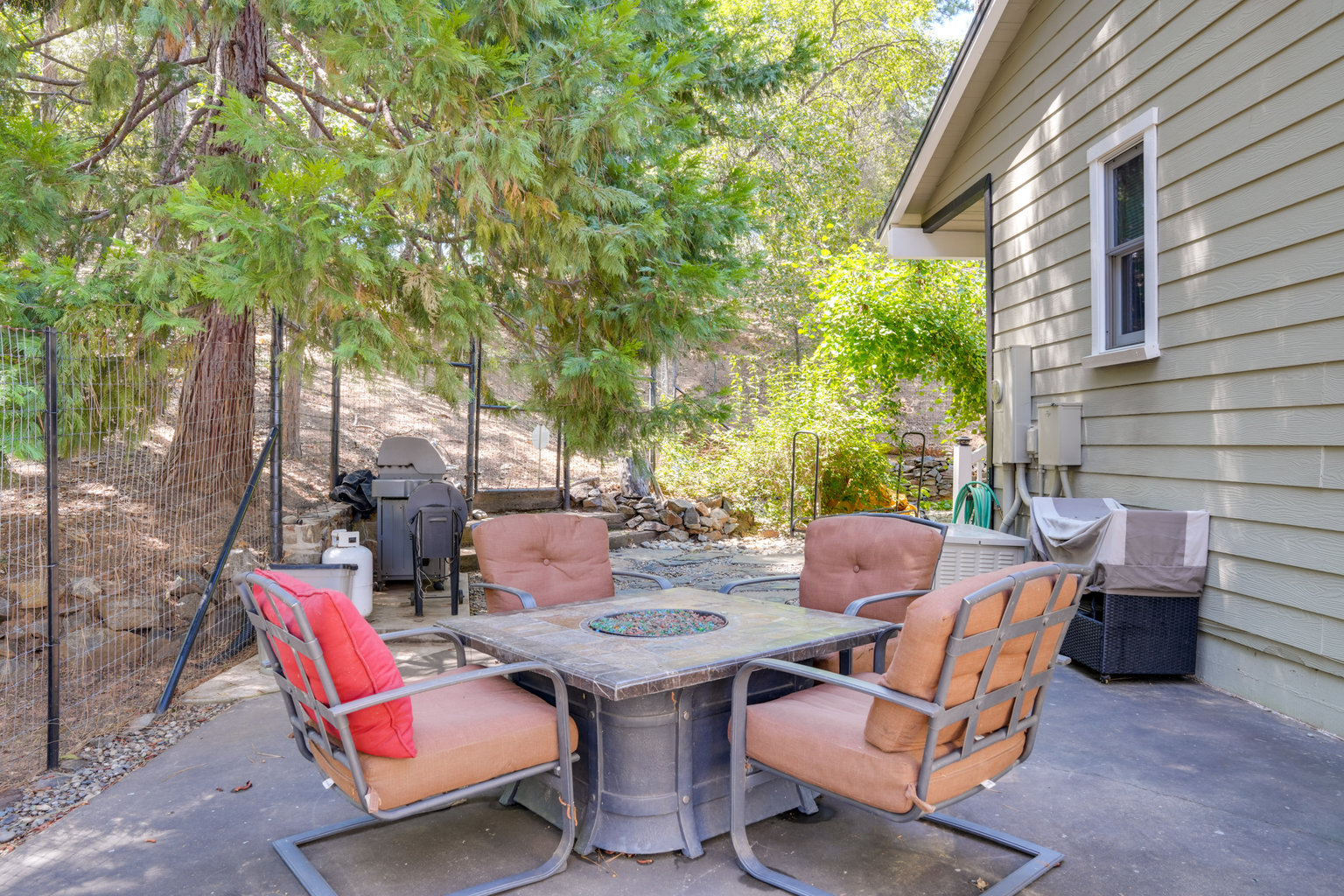 Tuolumne Vacation Rental