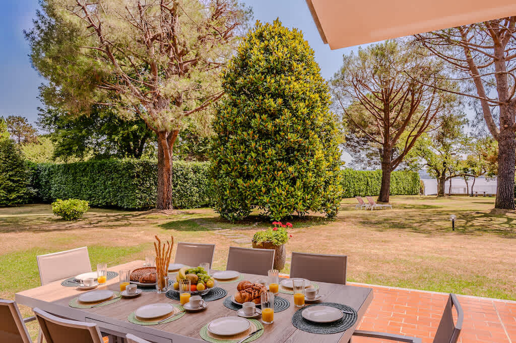 Lesa Vacation Rental
