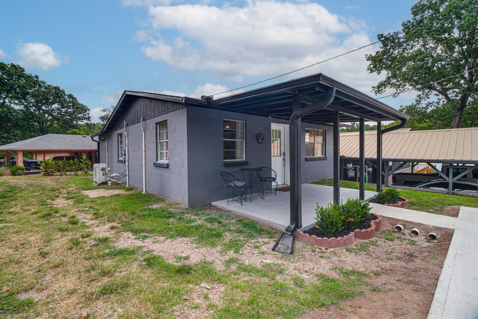 Grove Vacation Rental