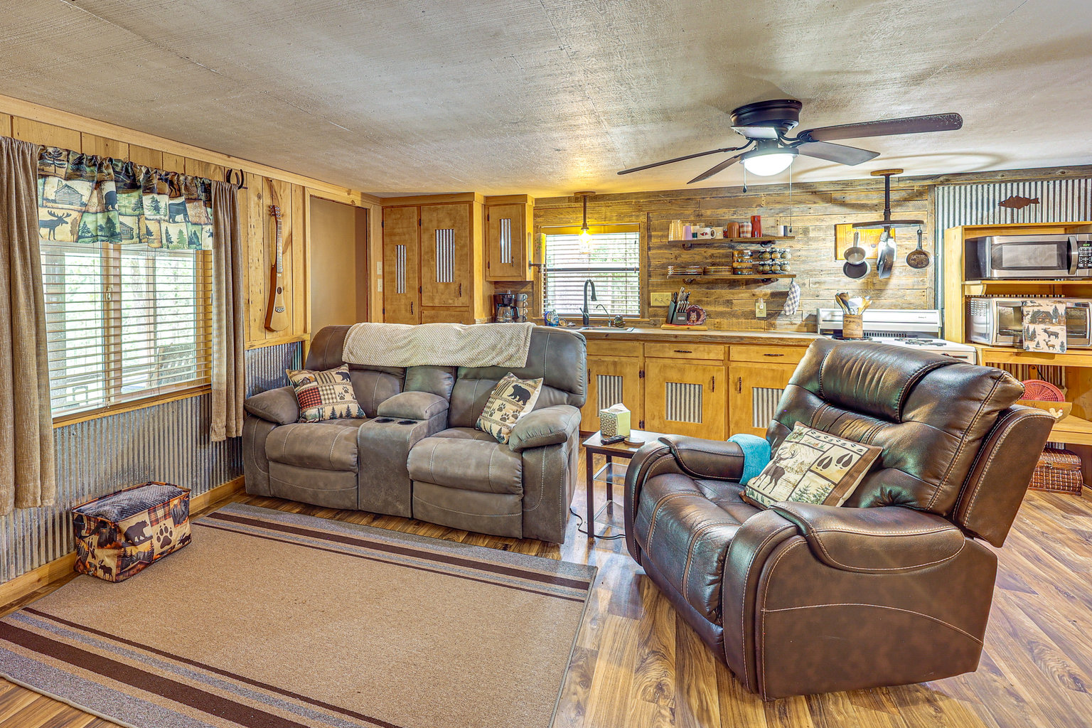 Mount Ida Vacation Rental